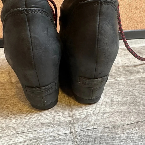 Sorel Conquest Wedge Black Leather Lace Up Boots Size 8.5 Mountaineer Style - Picture 8 of 10